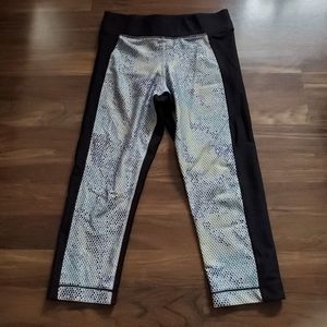 Under armour compression leggings